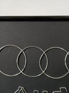 Tablou decorativ – Sigla masina