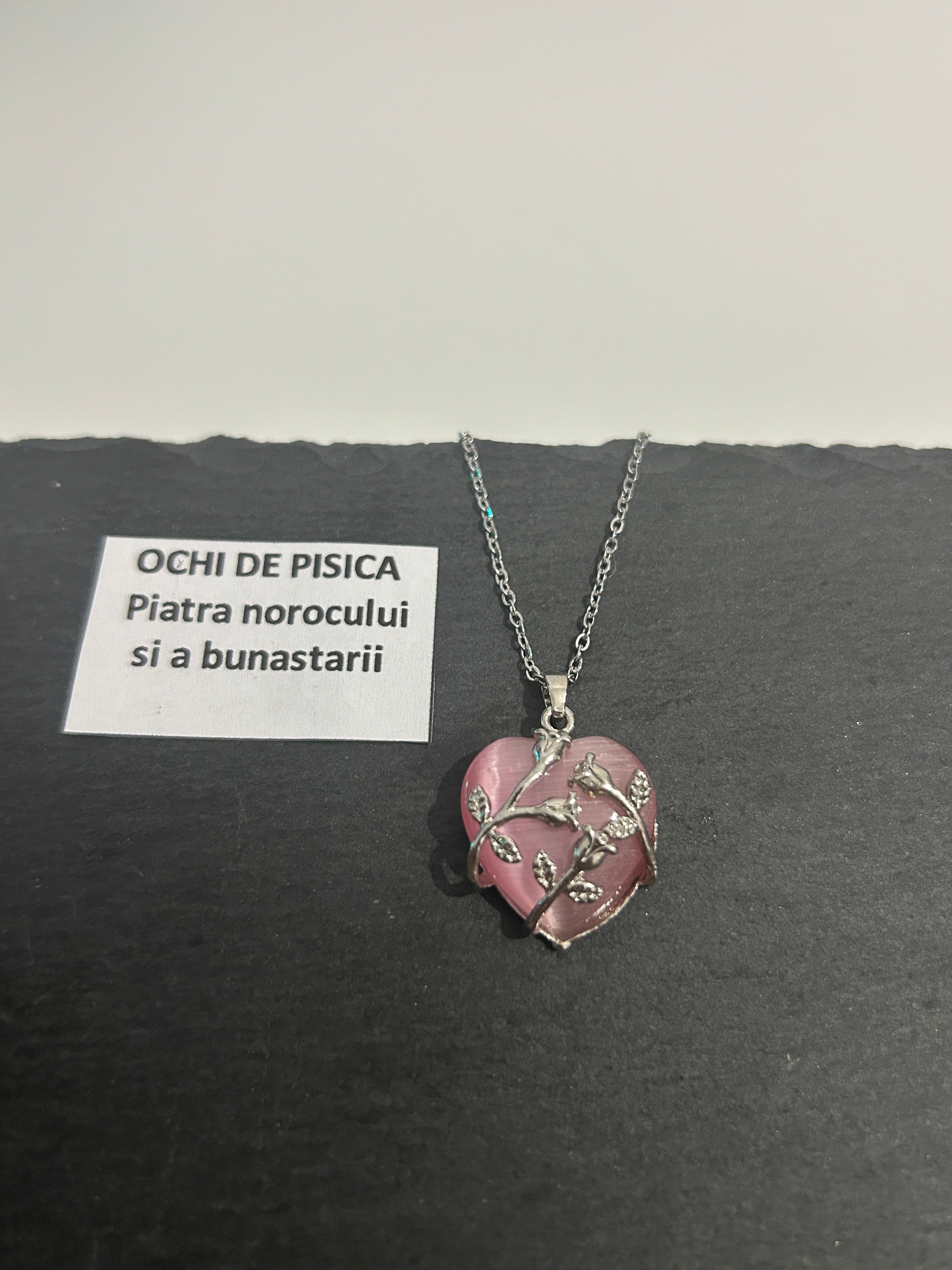 Colier inimă Ochi de pisică roz