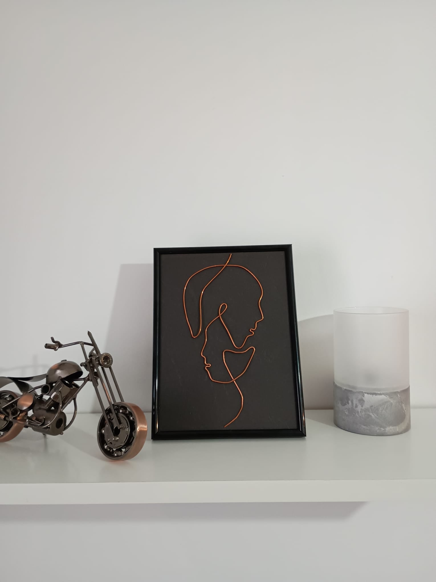Tablou decorativ – Siluetă portret dublu din sarma cupru